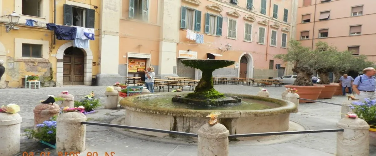 Foto 1 Piazza Leandra
